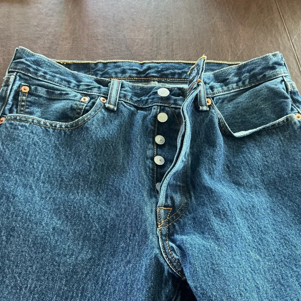 VTG Levis 501 Jeans Mens 32x32 Button‎ Fly Red Tab Mid-Wash Straight Leg Classic